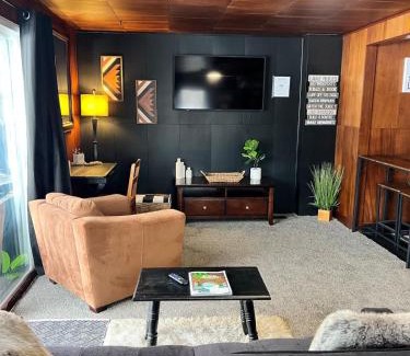 Newaygo Apartamento | Off the Hook