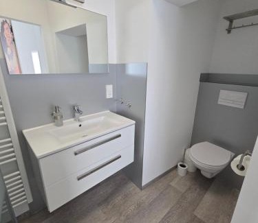 Ramstein-Miesenbach Apartamento | Offbase Lodging No7