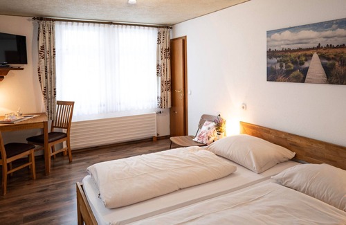Monschau Hotel | Oferta 'estancia 4 paga 3' en doble. Ducha / WC - Hotel Royal
