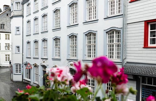 Monschau Hotel | Oferta 'estancia 4 paga 3' en doble. Ducha / WC - Hotel Royal