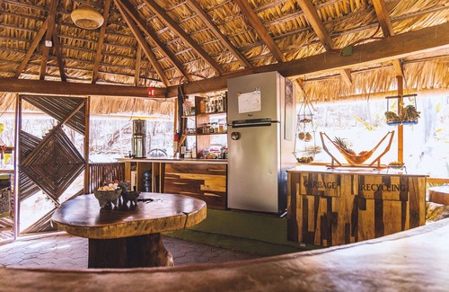 El Cacalote Casa | OffGrid SuperAbode Domes In Front of the Ocean with Pool near Roca Blanca