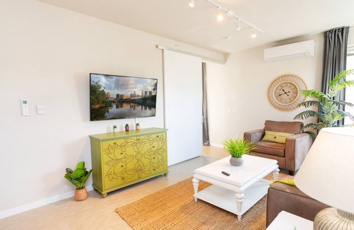 Powderhorn Apartamento | Office w/ Desk🍀Fast WiFi🍀In-Unit W/D🍀Keurig+Coffee