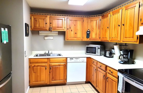 Bartlett Cabaña | Official Seasons RMC Condo 18D - 2 bedrooms - sleeps 4 - No Fees