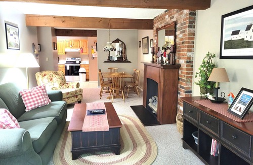 Bartlett Cabaña | Official Seasons RMC Condo 18D - 2 bedrooms - sleeps 4 - No Fees