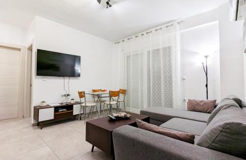 Paralia Ofryniou Apartamento | Ofrynio Luxury Apartments & Pool