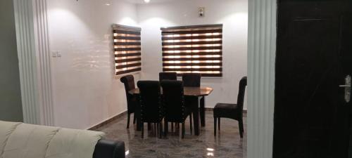 Ota Casa | Ogunyemi's Villa - Ijàkò