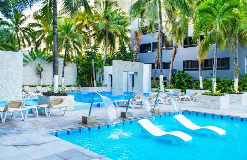 Área de la avenida Tulum Hotel | Oh! Cancun - The Urban Oasis & Beach Club