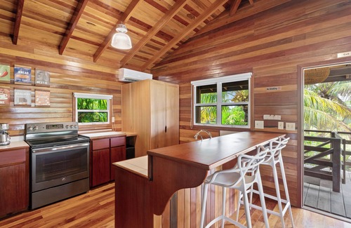 Placentia Cabina | OHANA KUKNAT BEACHFRONT cabin IN PLACENCIA village, clean, quiet, safe, private.