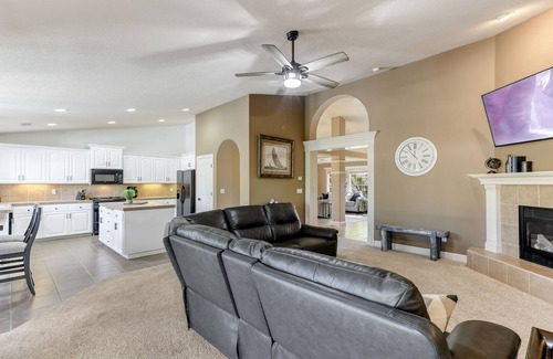 Redding Casa | Ohana Landing : WaterS\ide Spa* AirH0ckey