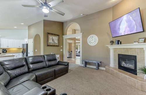 Redding Casa | Ohana Landing : WaterS\ide Spa* AirH0ckey