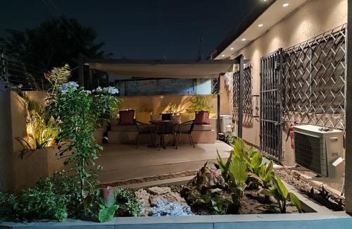 Nungua Casa | Oheneba Tema - Luxury Hot -Tub Retreat with Wi-Fi