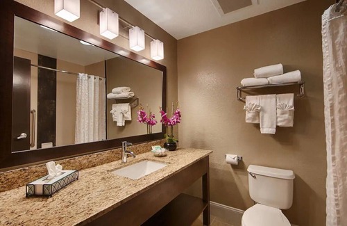 Brook Park Casa | OHIO BEST 44