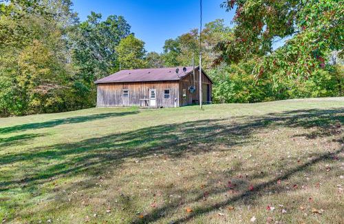 Sycamore Valley Casa | Ohio Hunters Cabin with Pond Access Pets Welcome!
