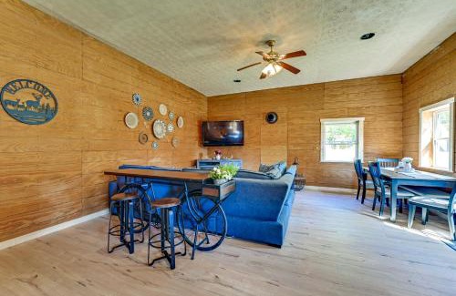 Sycamore Valley Casa | Ohio Hunters Cabin with Pond Access Pets Welcome!