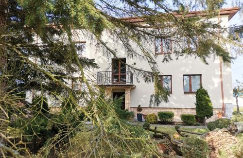 Poniatowa Casa | Ohotelik Pensjonat w Poniatowej