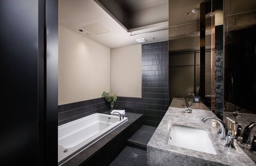 Saha Hotel | Oia Hotel