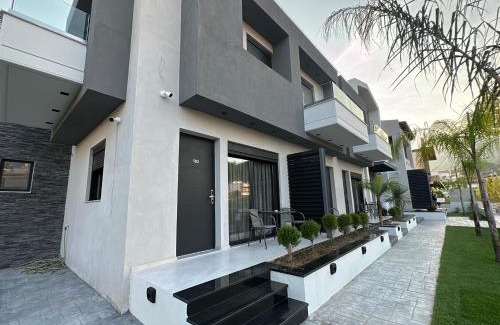 Gefira Mpania Apartamento | Oikos 9 Rooms and Suites