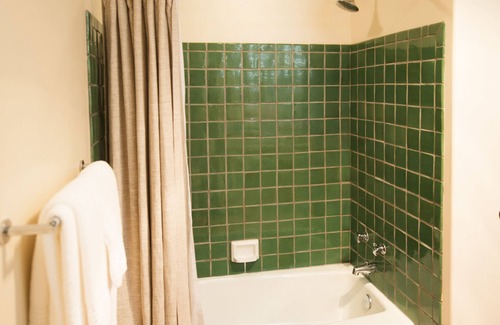 La Cienaga Complejo | Ojo Santa Fe Spa Resort