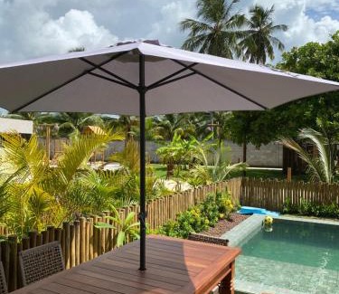 Passo de Camaragibe Casa | OKA 25: Casa com piscina em condomínio beira mar em Milagres