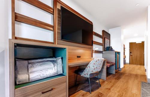 Central Oklahoma City Complejo | OKANA Resort and Indoor Waterpark