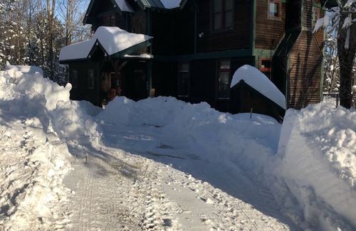 Ludlow Casa | Okemo Private Home Snowshoe Lodge Ludlow, VT