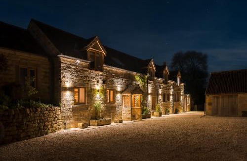 Matlock Casa | Oker Farm - Luxury farmhouse with hot tub in the Peak District