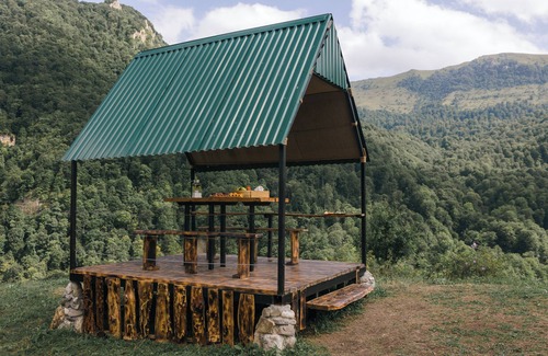 Kaputan Cabaña | OKON Highlands Cottages & Camp