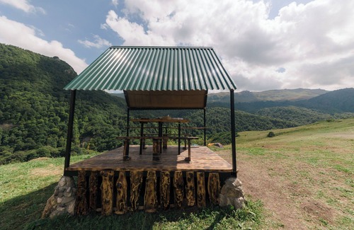 Kaputan Cabaña | OKON Highlands Cottages & Camp