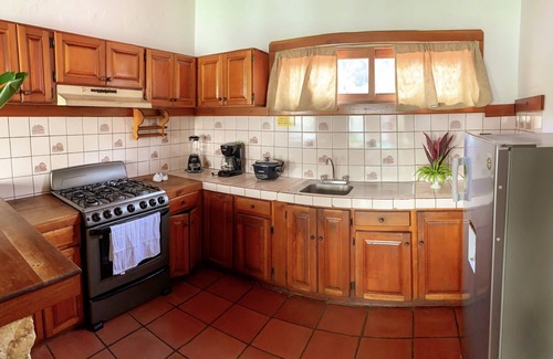 Playa Hermosa Apartamento | Ola Bonita BeachFront Apart Hotel