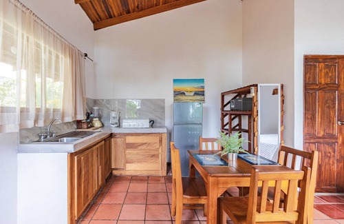 Playa Hermosa Apartamento | Ola Bonita BeachFront Apart Hotel