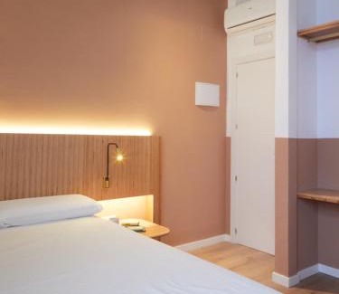 Moncloa-Aravaca Casa | Ola Living Hostal Tetuan