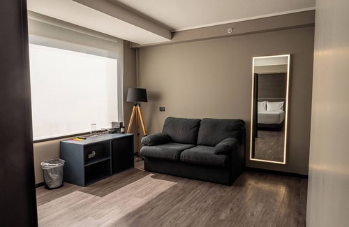Providencia Hotel | Ola Santiago Providencia, Tapestry Collection by Hilton