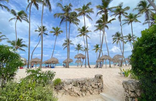 Bavaro Apartamento | OLAS DE LOS CORALES - SUITES and VILLAS - free wifi, great location