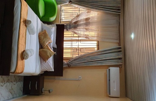 Mushin Casa | OLAXY3 Modern & Cosy En Suite Rooms. 3 Taofik Abolaji Street. Ilasa Mushin Lagos