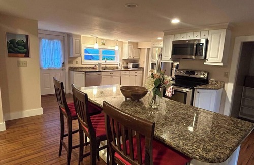 Avon Casa | Old Avon Village