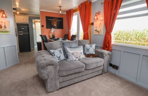 Pilling Casa | OLD BELL FARM, character holiday cottage, with open fire in Pilling