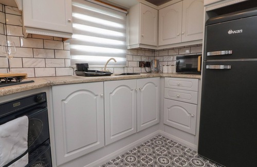 Pilling Casa | OLD BELL FARM, character holiday cottage, with open fire in Pilling