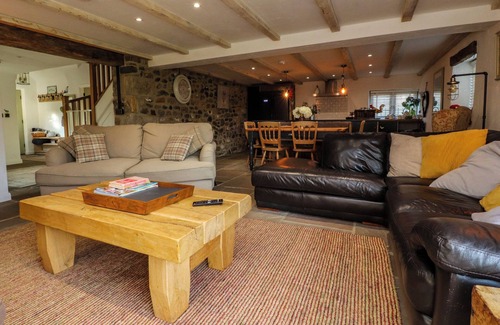 Pilling Cabaña | OLD BELL WORKS, pet friendly, character holiday cottage in Pilling
