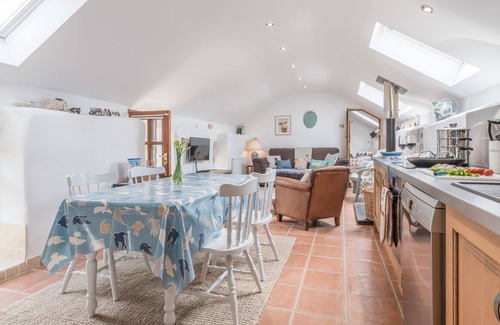 Chysauster Cabaña | Old Boswednack, a rural retreat gem! On the idyllic coast of Zennor to St Ives. Summer house, garden, parking for two cars and free WiFi.