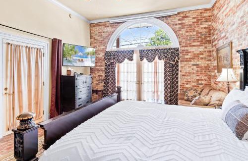 St. Michaels Hotel | Old Brick Inn
