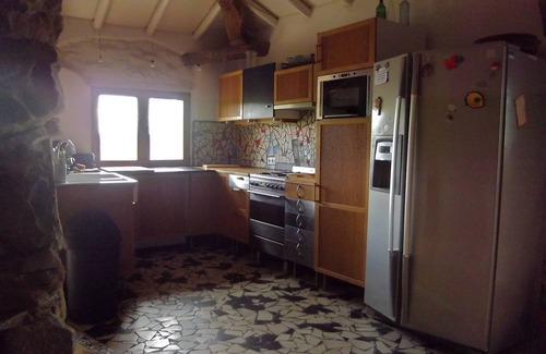 La Pardina Cabaña | Casa acogedora con piscina, en una hacienda productora de vinos renovada artísticamente.