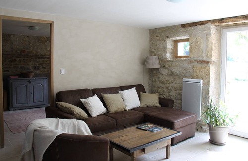Villeneuve d'Aveyron Casa | edificio antiguo, con piscina privada en el corazón de una pequeña casa de campo Quercy.