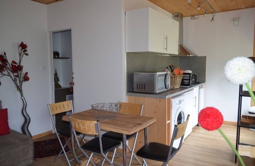 Moretel-de-Mailles Casa | Old cellar facing the Chartreuse with Nordic bath