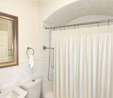 Union City Apartamento | Old Charm Modern Comfort 5 min to NYC BBQ