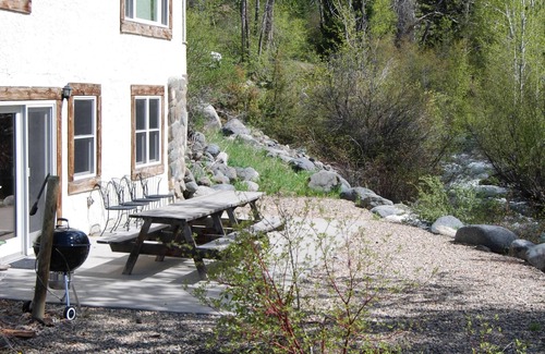 Pray Casa | Viejo Chico Cottage, Creekside y Agua Caliente resortes