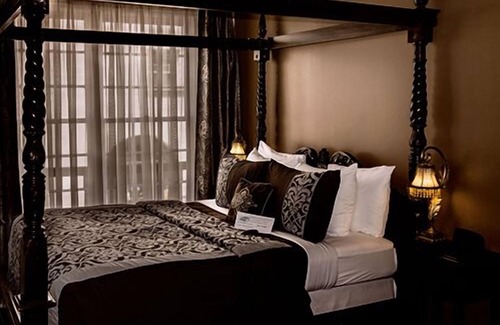 Downtown Historic District Cama Y Desayuno | Old City House Inn and Restaurant