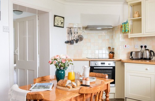 Downderry Cabaña | Old Coastguard Cottage, with uninterrupted sea views