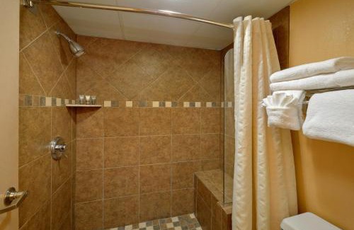 Gatlinburg Hotel | Old Creek Lodge