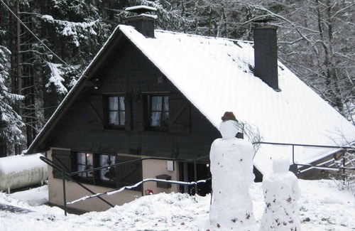 Fronhofen Casa | Antiguo molino de la granja con el agua convertida en una casa de vacaciones