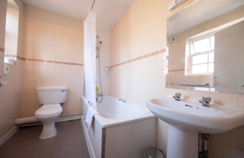 Hull Hotel | Old Grey Mare Hotel by Greene King Inns